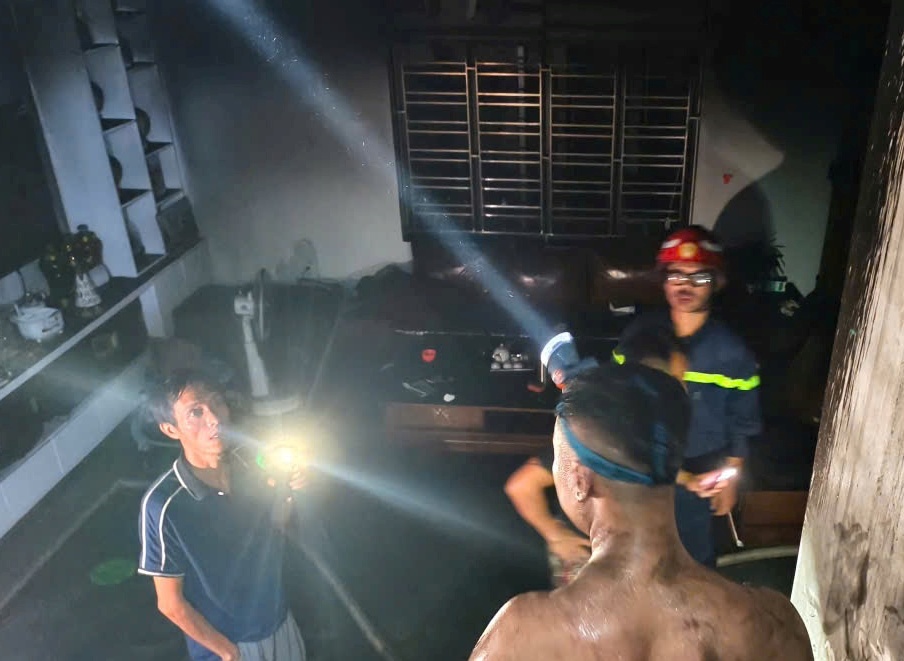 Nhân dân gửi thư cảm ơn về việc Phòng Cảnh sát PCCC và CNCH đã cứu an toàn 4 người ra khỏi đám cháy